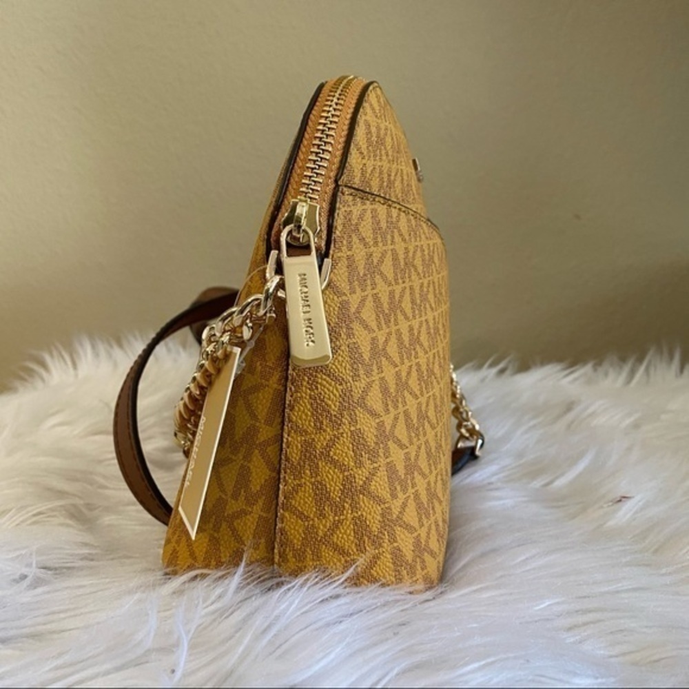 New Michael Kors Jet Set Travel Medium Logo Dome Crossbody Bag - Picture 10 of 13